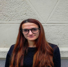 Profile picture for user Maria De Rosa