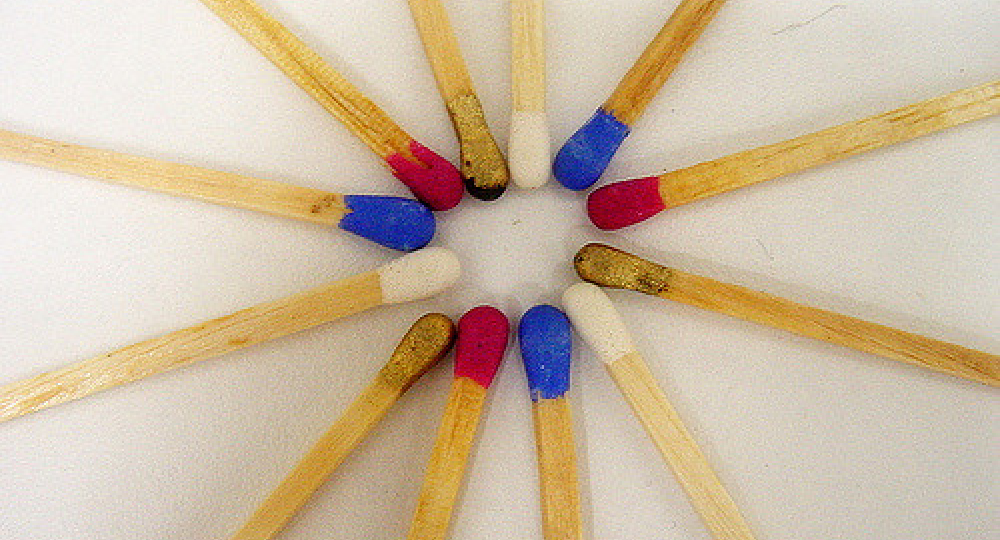 No prejudice among matches from Marina Burity via Flickr (www.flickr.com/photos/burity_/540938349/in/photolist-PNs8g-7ScW4T-8qsj6E-S9EF7A-Qjb377-7SczjF-8qp9Zt-QEhKbS-7v2Y2Q-8scwPB-oBmpHe-zHRKDD-ae2MMB-8qspWb-8scpt2-7SgdA1-7SfmtN-8qwXXG-9VQcxQ-8qtRt2-8qtQVp-8qwYi5-e8Z3dZ-7SgpUL-8sctNc-8qwXHL-odaU77-8qwY43-aB8cWs-7SghSo-7SgpxA-8qtRfK-eAZisP-8scptg-6Akbow-7SeQzy-7SbxCa-7hEb9Z-8qwXNY-7ScCcp-8qpfhK-8qpfhD-bMYU1R-7SePpL-p1vWq-8qtRRp-eB4prE-gu2Vjj-cyKYfu-7Sfjea),cc(https://creativecommons.org/licenses/by/2.0/)